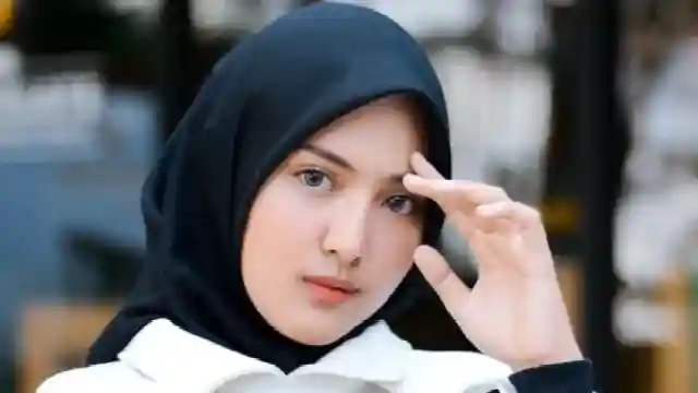 Santri Posjos - Kumpulan Bacaan Doa. Berikut Doa Ketika Melihat Wanita Cantik. Doa Ketika Melihat Perempuan Cantik Atau Ukhti Cantik